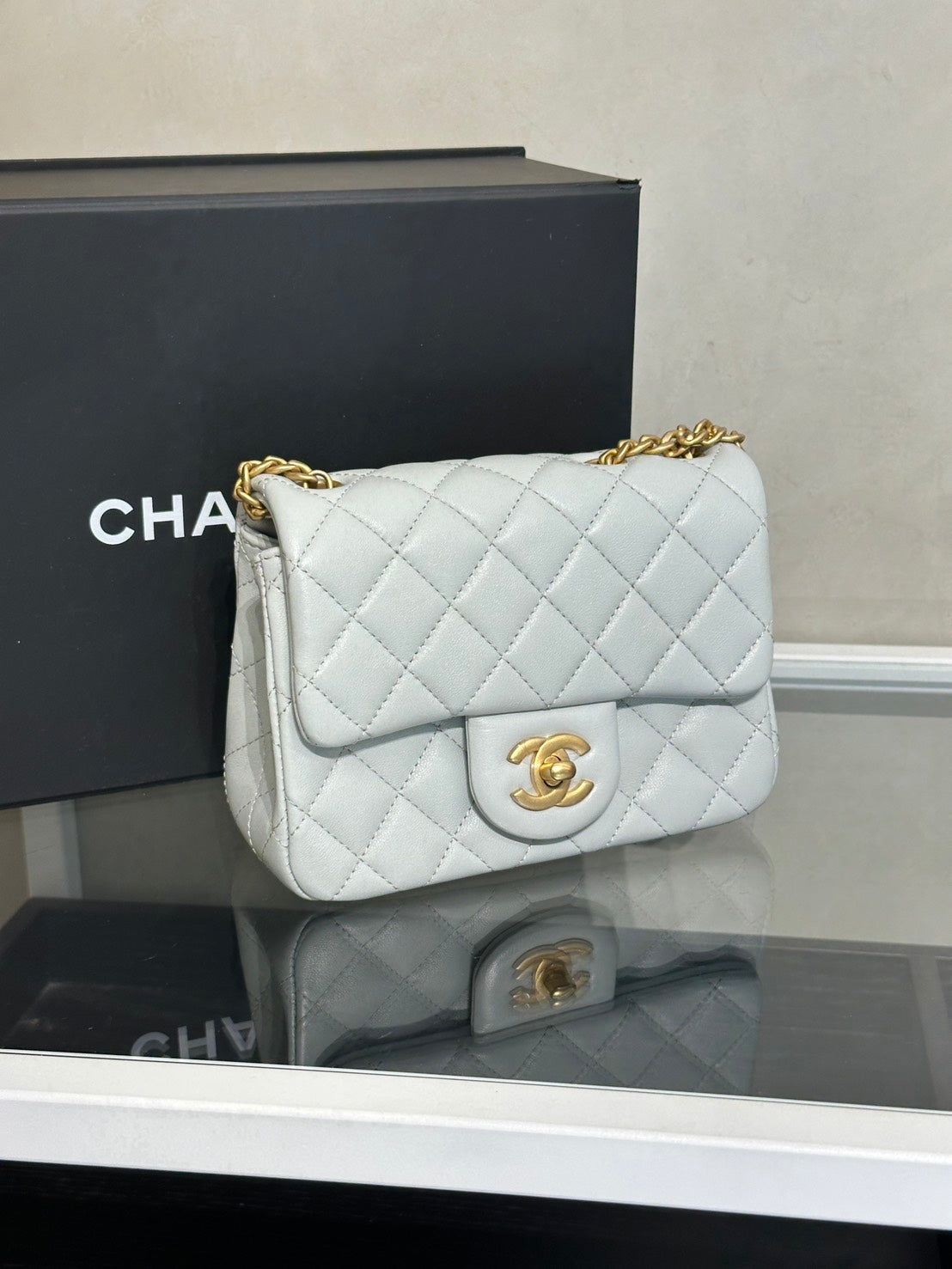 CHANEL 山茶花調節釦方胖子 17 - 淺藍
