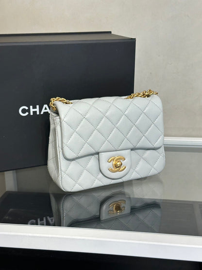 CHANEL 山茶花調節釦方胖子 17 - 淺藍