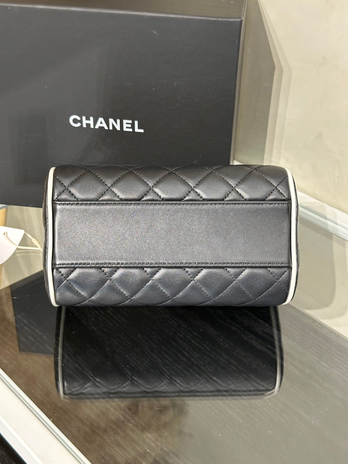 CHANEL 25P小羊皮保齡球包