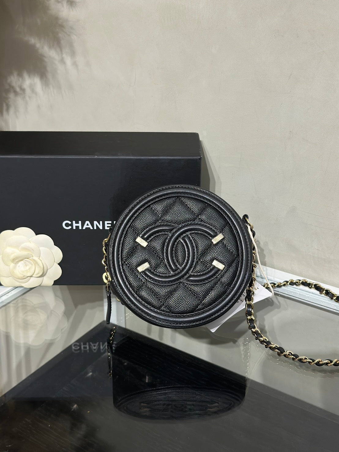 CHANEL 小圓餅鍊包 - 黑金30開