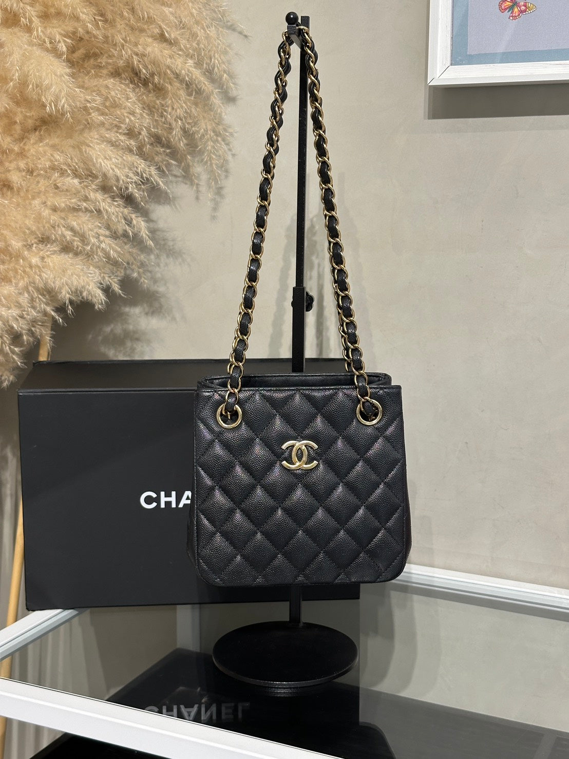 CHANEL Mini Tote粒面牛皮水桶包 - 黑金