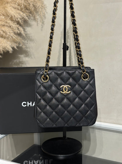CHANEL Mini Tote粒面牛皮水桶包 - 黑金