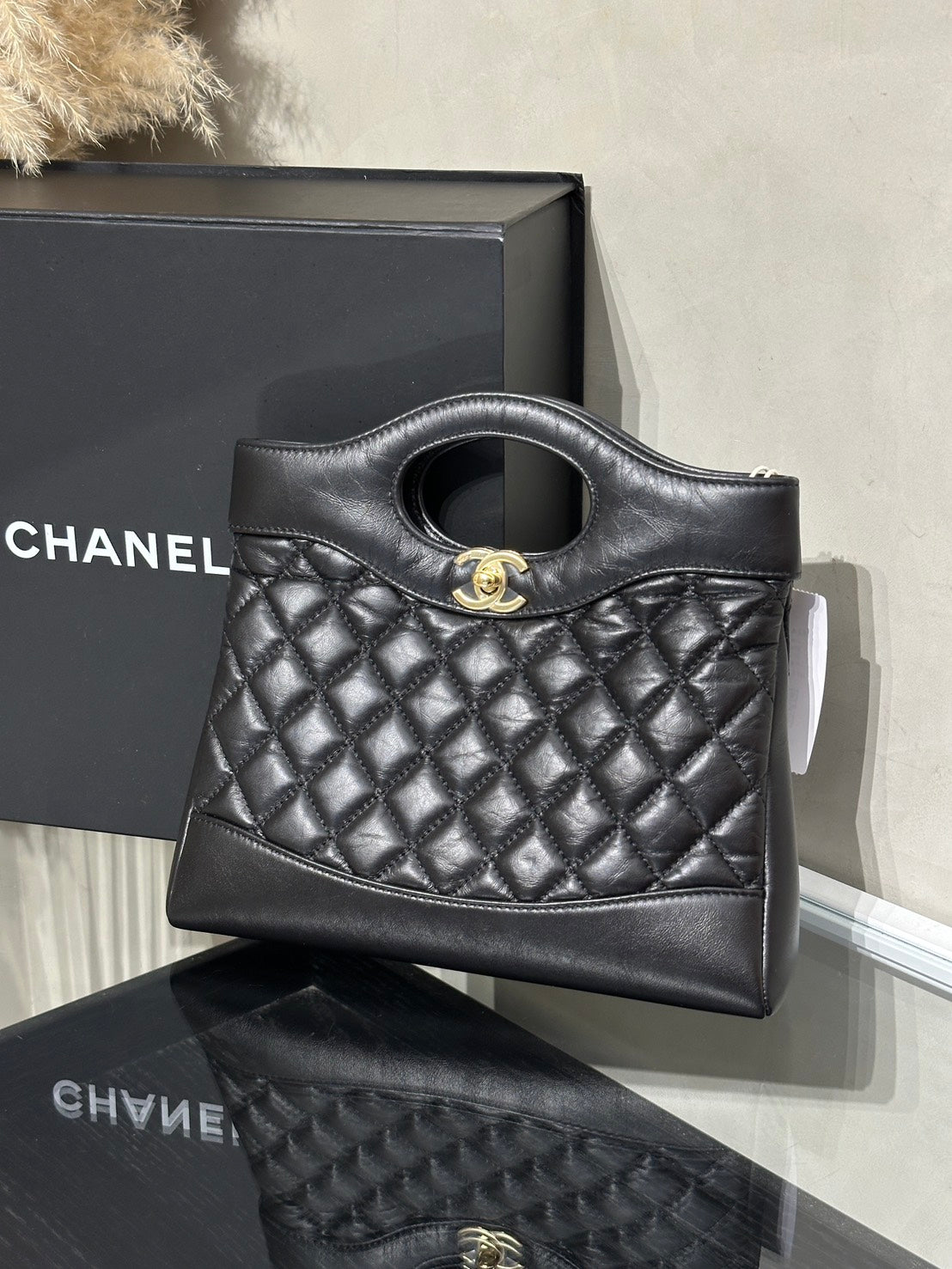 CHANEL 31 Mini Bag - 黑金