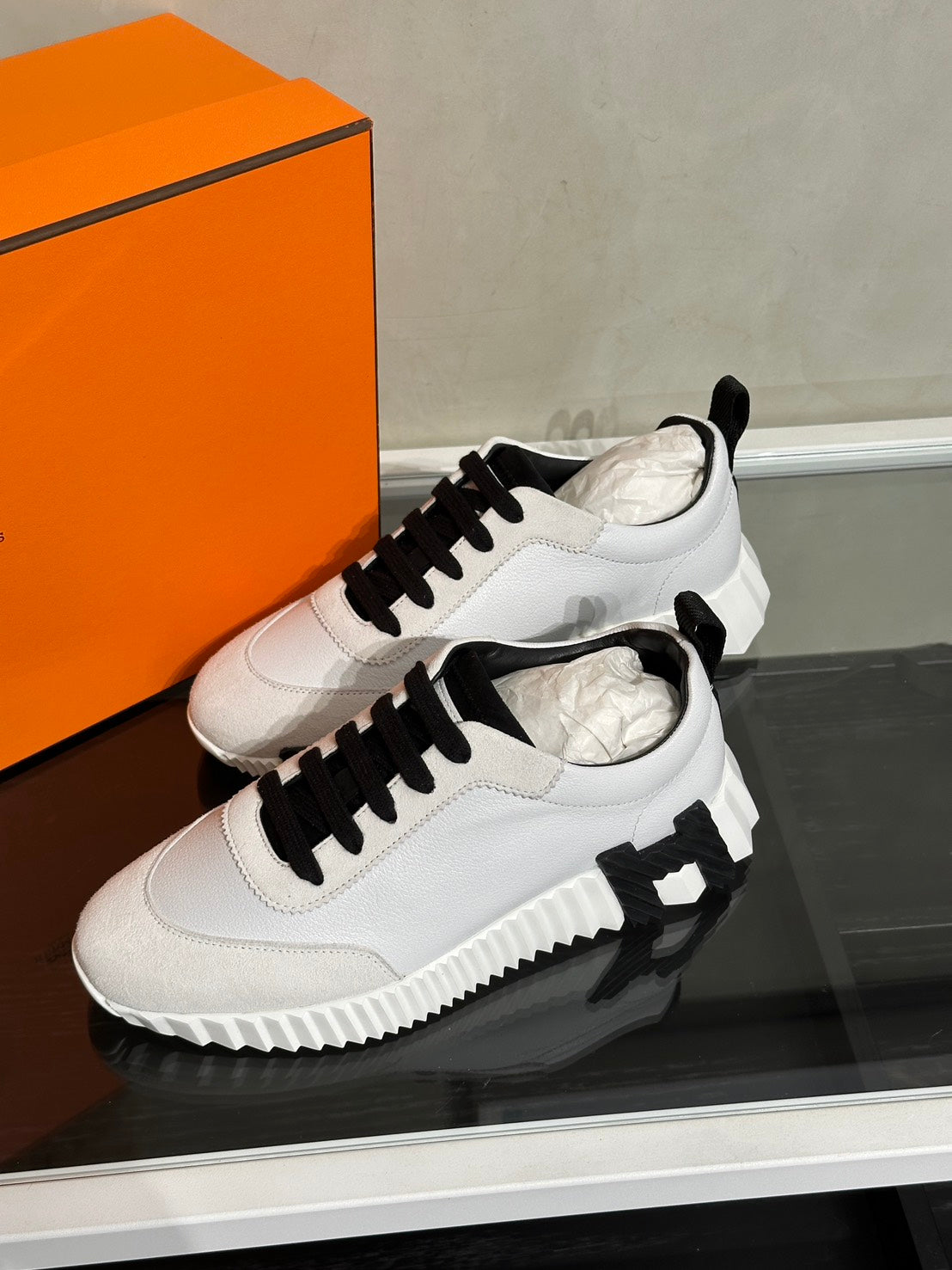 HERMES Bouncing小牛皮休閒鞋 - 白拚黑H