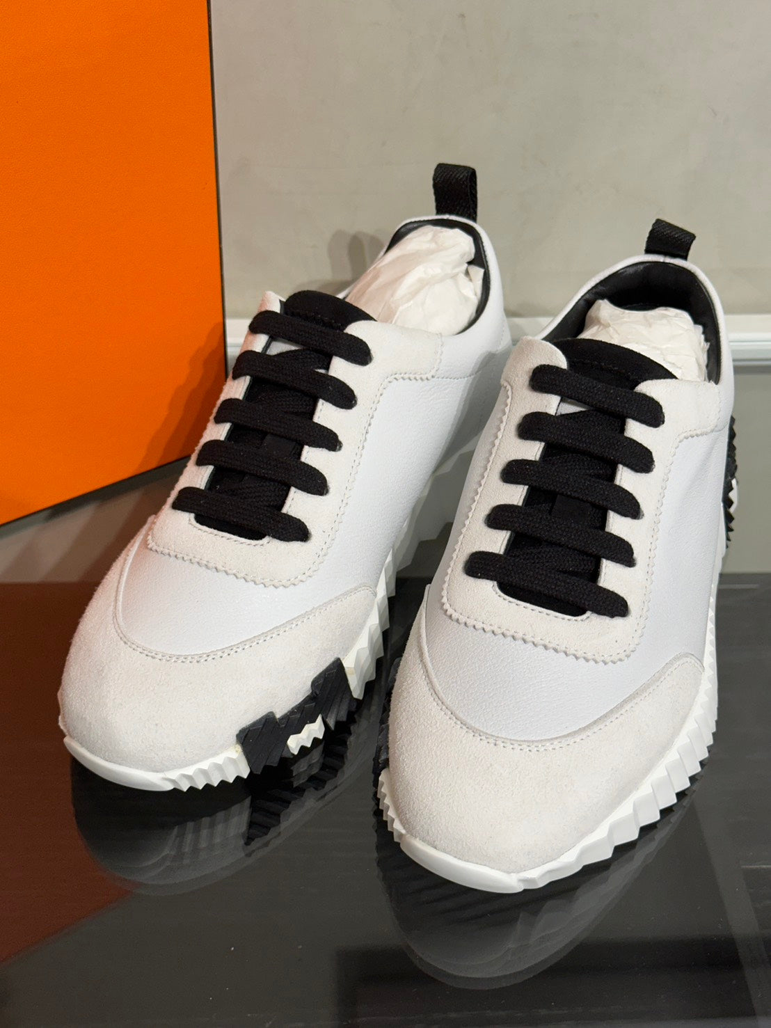 HERMES Bouncing小牛皮休閒鞋 - 白拚黑H