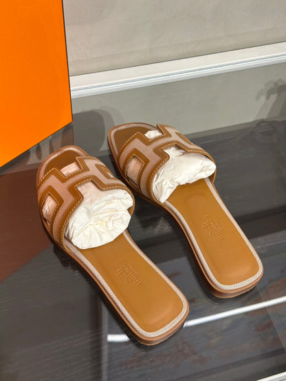 HERMES Oran拖鞋 - 榛果/米 34.5
