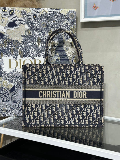 DIOR 經典老花刺繡Tote - 中號深藍