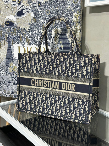 DIOR 經典老花刺繡Tote - 中號深藍