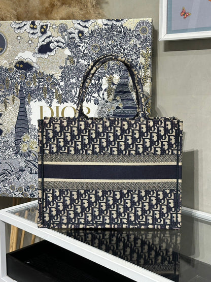 DIOR 經典老花刺繡Tote - 中號深藍