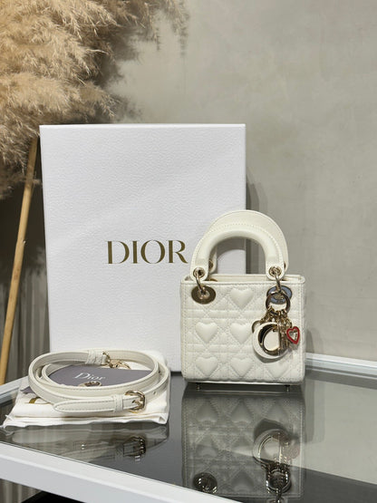 DIOR Lady Dior愛心藤格紋戴妃包 - Nano白金