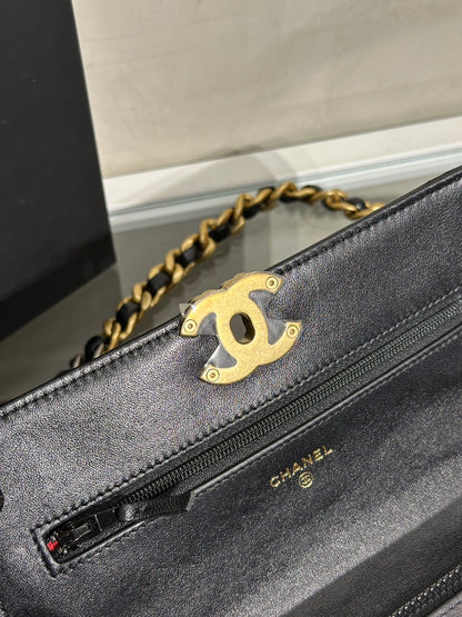CHANEL 19 經典菱格紋雙色鍊WOC - 黑金
