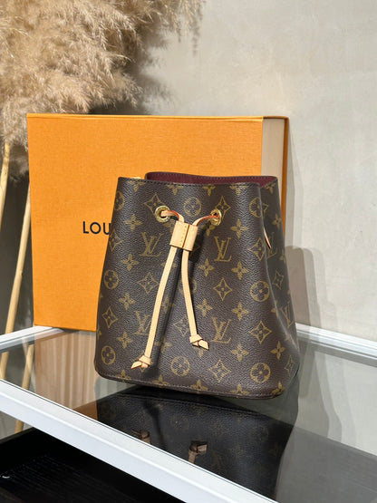 LOUIS VUITTON Neonoe BB水桶包