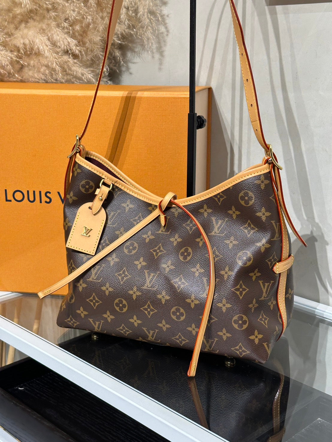LOUIS VUITTON CarryAll - PM