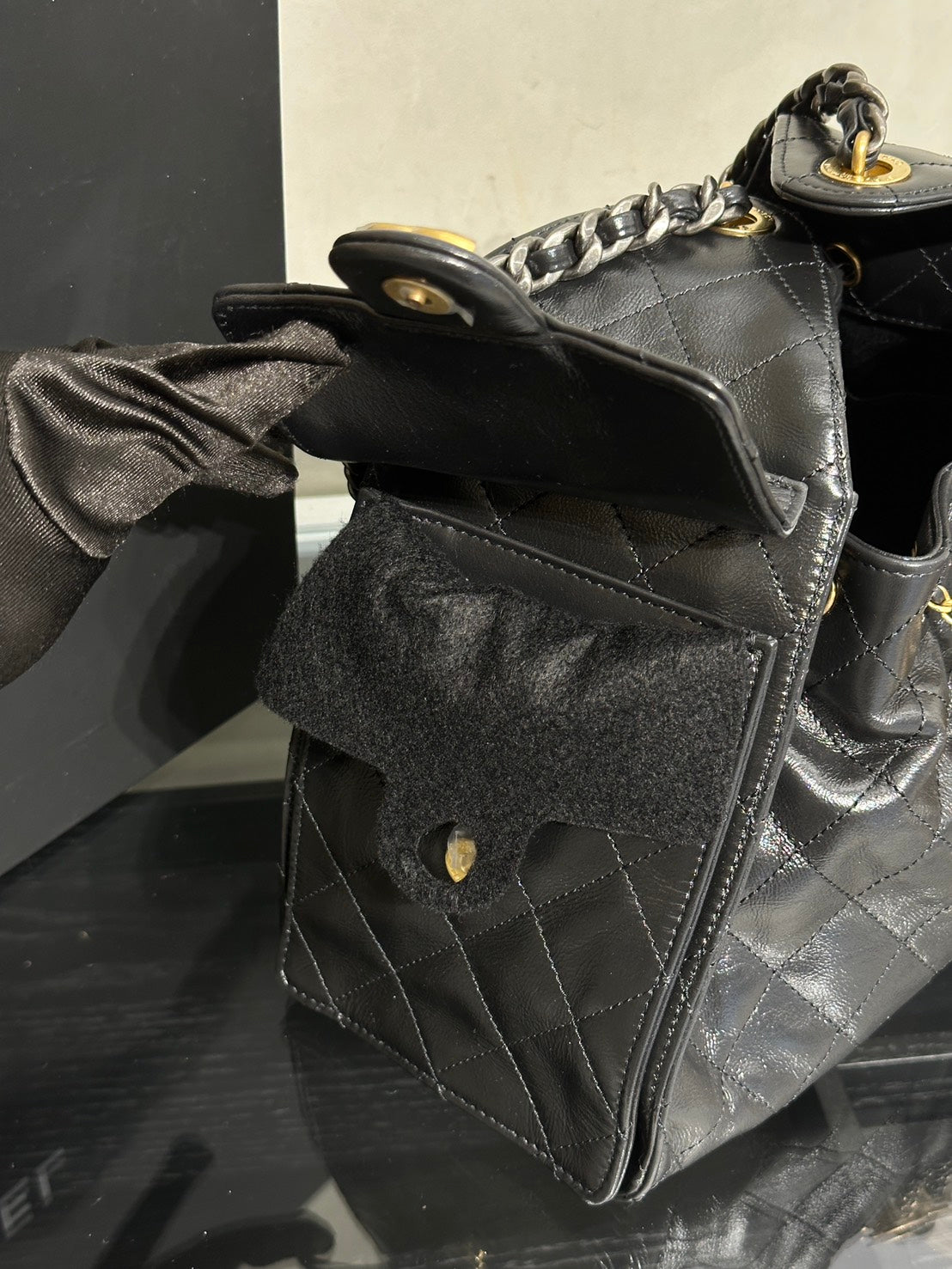 CHANEL 25 Hobo Bag - 小號黑金