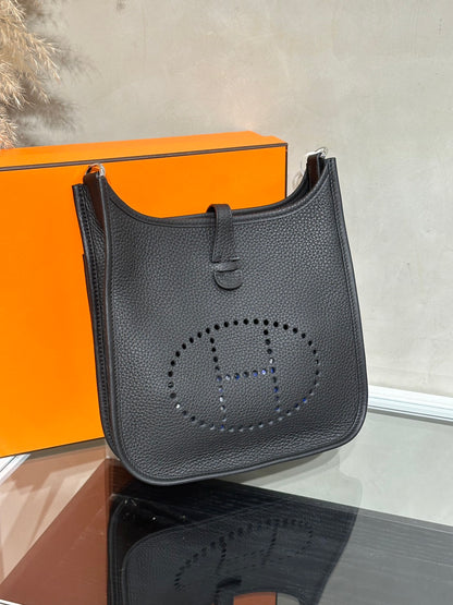 HERMES Evelyne 23 - Noir 89 黑銀 G