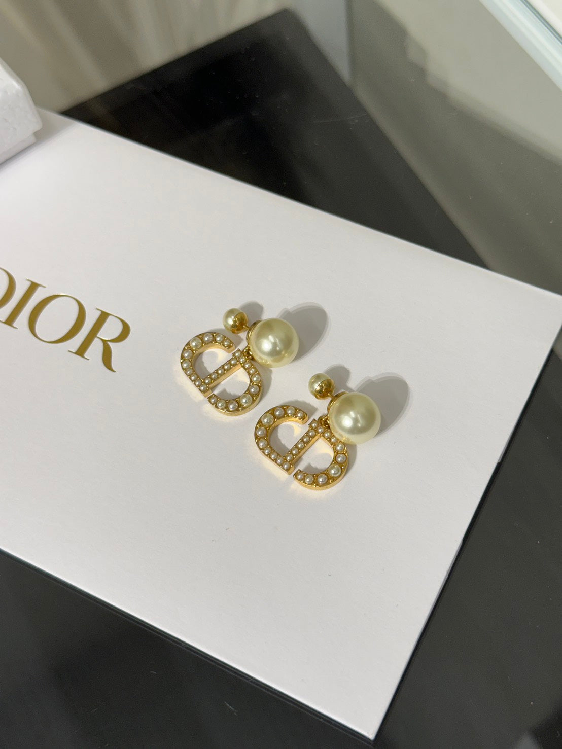 DIOR Tribales珍珠CD吊墜耳環