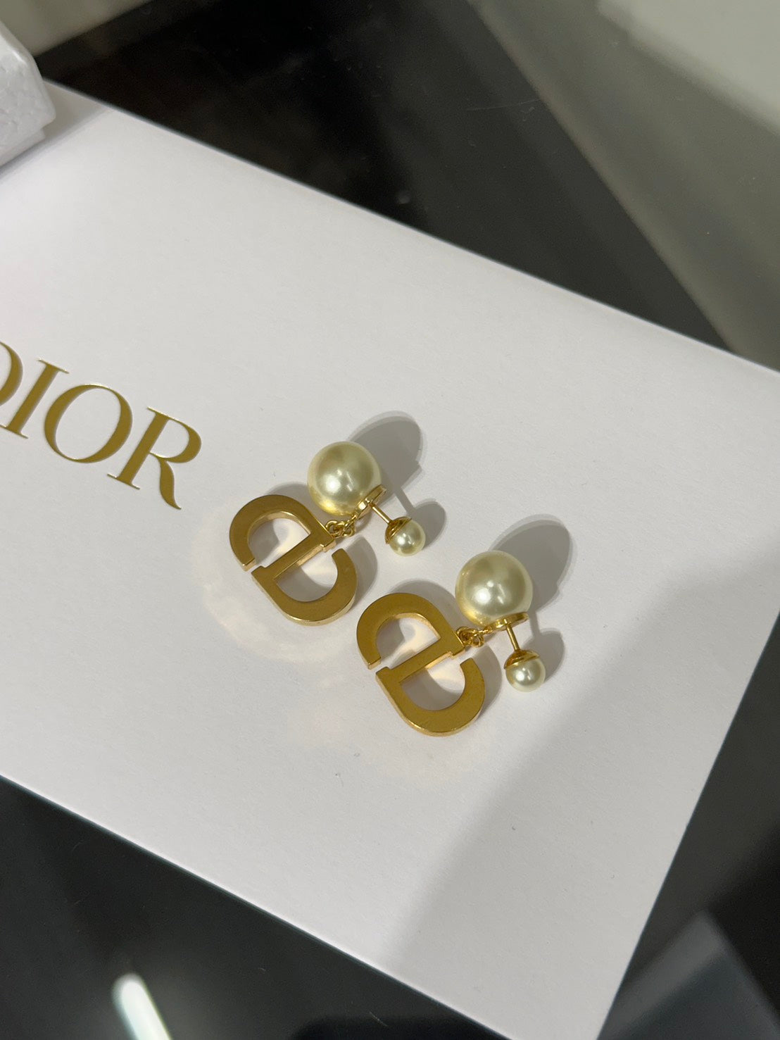 DIOR Tribales珍珠CD吊墜耳環