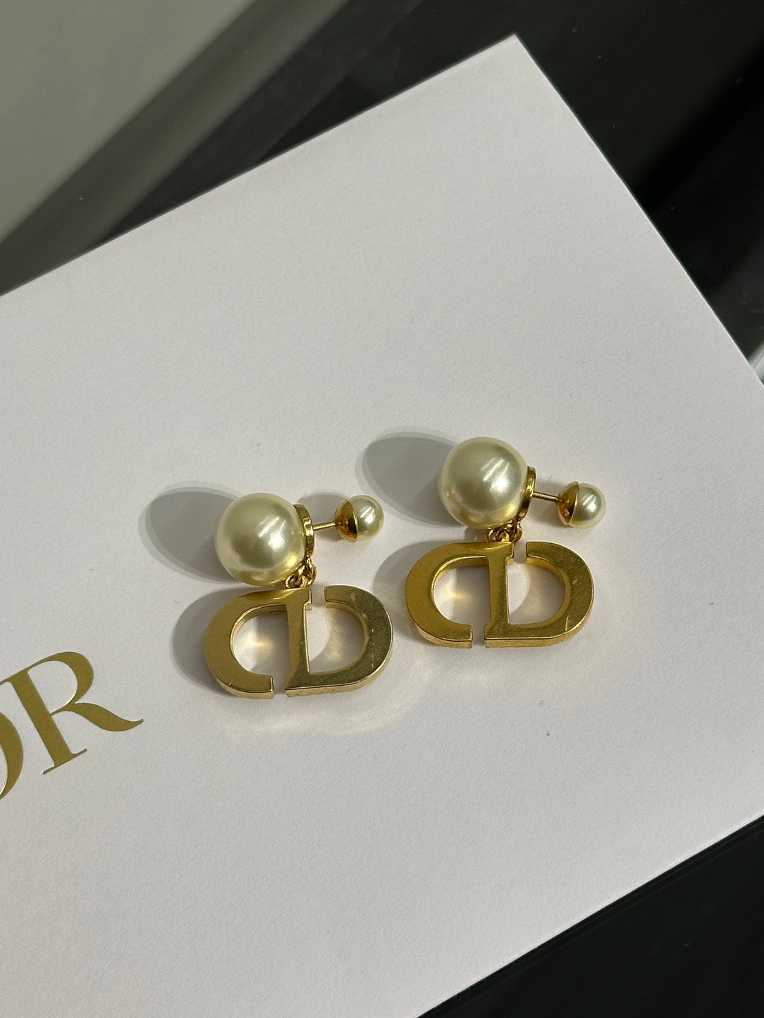 DIOR Tribales珍珠CD吊墜耳環