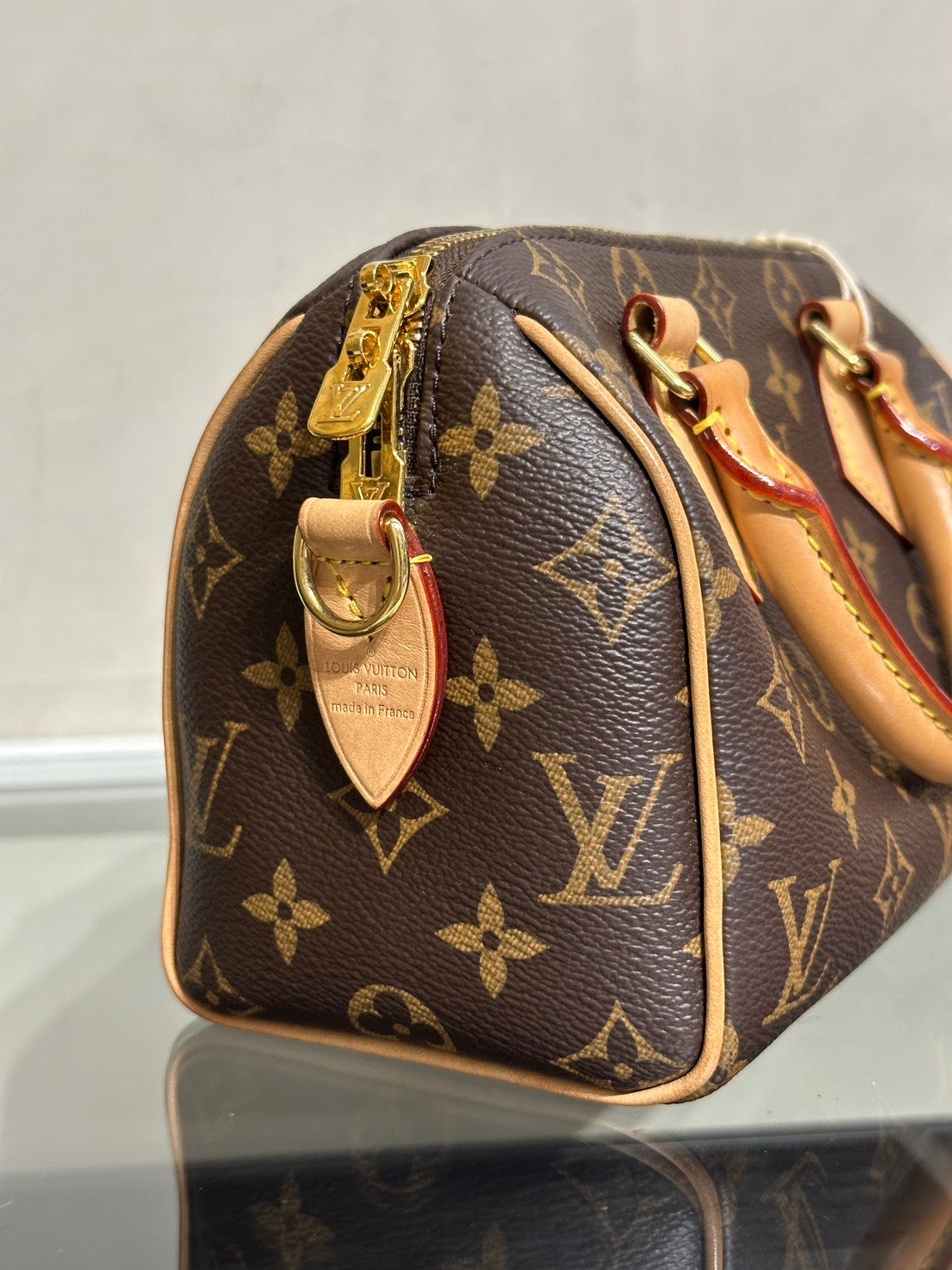LOUIS VUITTON Speedy Bandouliere 20 - 黑邊背帶