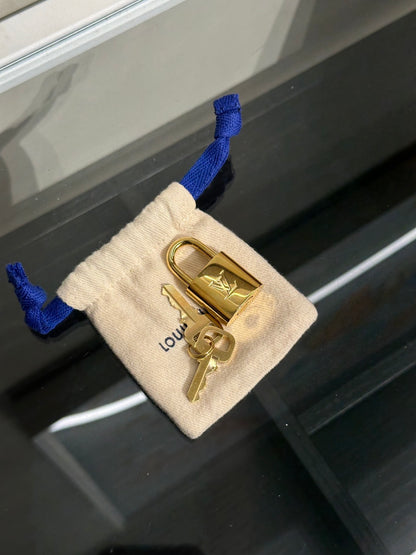 LOUIS VUITTON Speedy Bandouliere 20 - 黑邊背帶