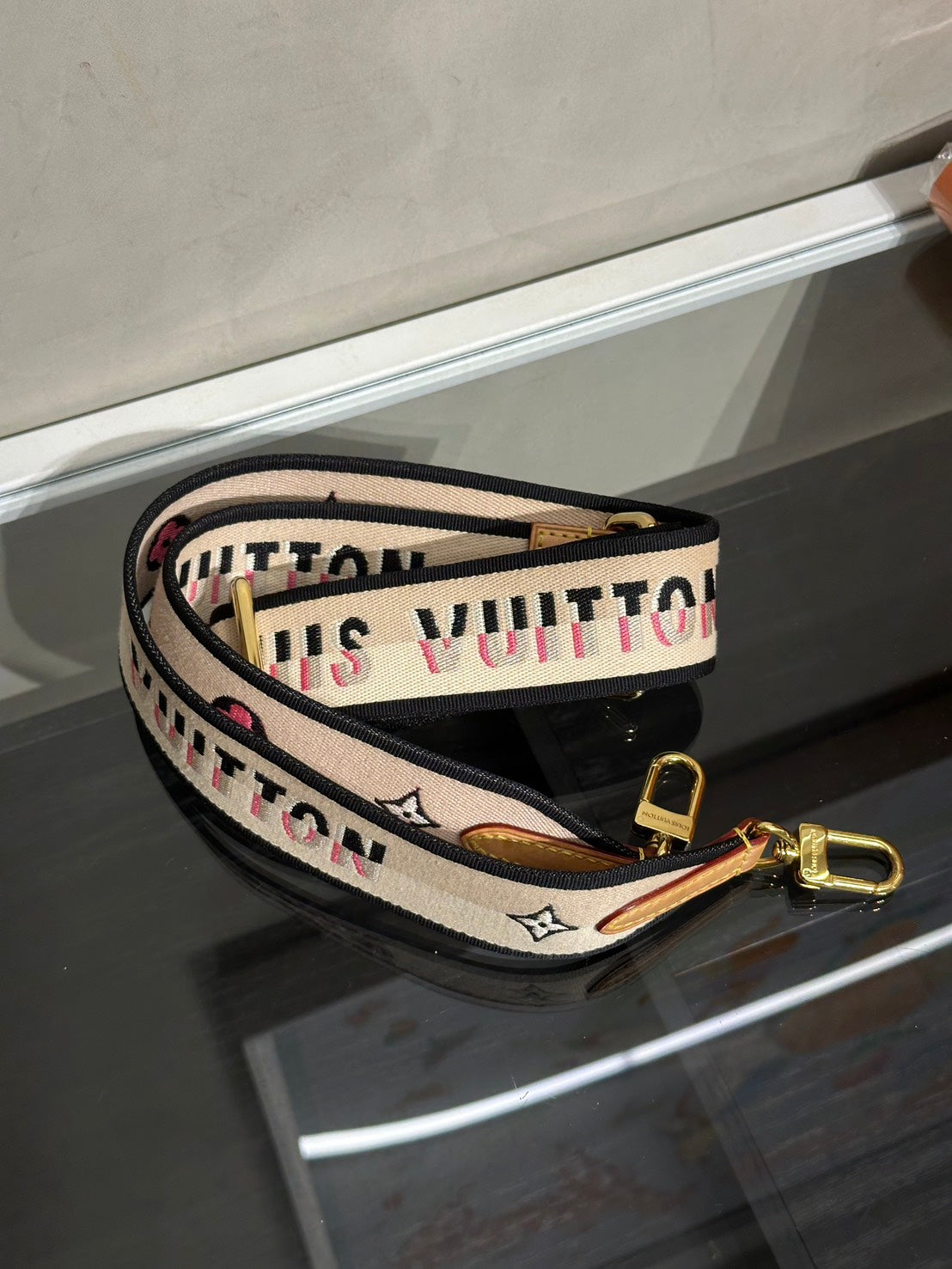 LOUIS VUITTON Speedy Bandouliere 20 - 黑邊背帶