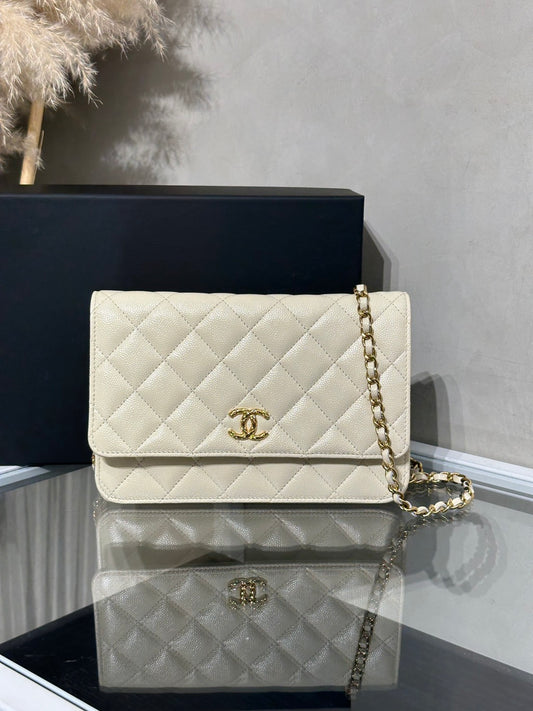 CHANEL 26C粒面牛皮WOC - 淺米金