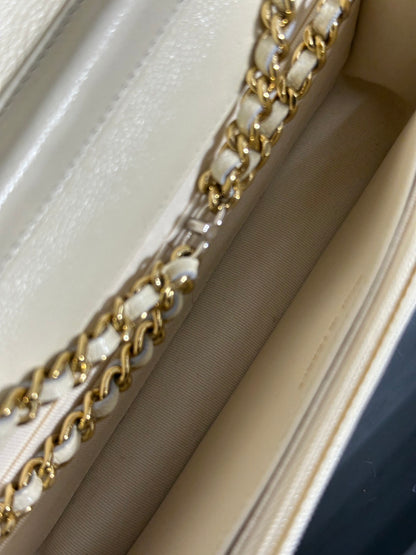 CHANEL 26C粒面牛皮WOC - 淺米金