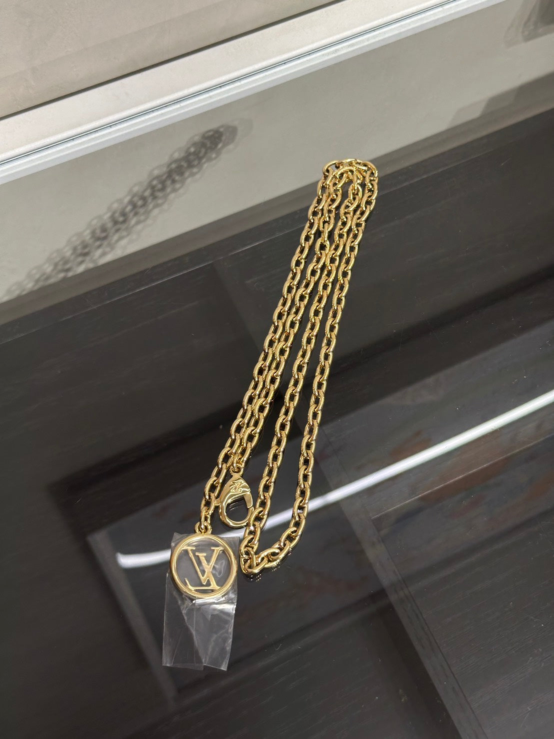 LOUIS VUITTON Nano Madeleine郵差包 - 老花