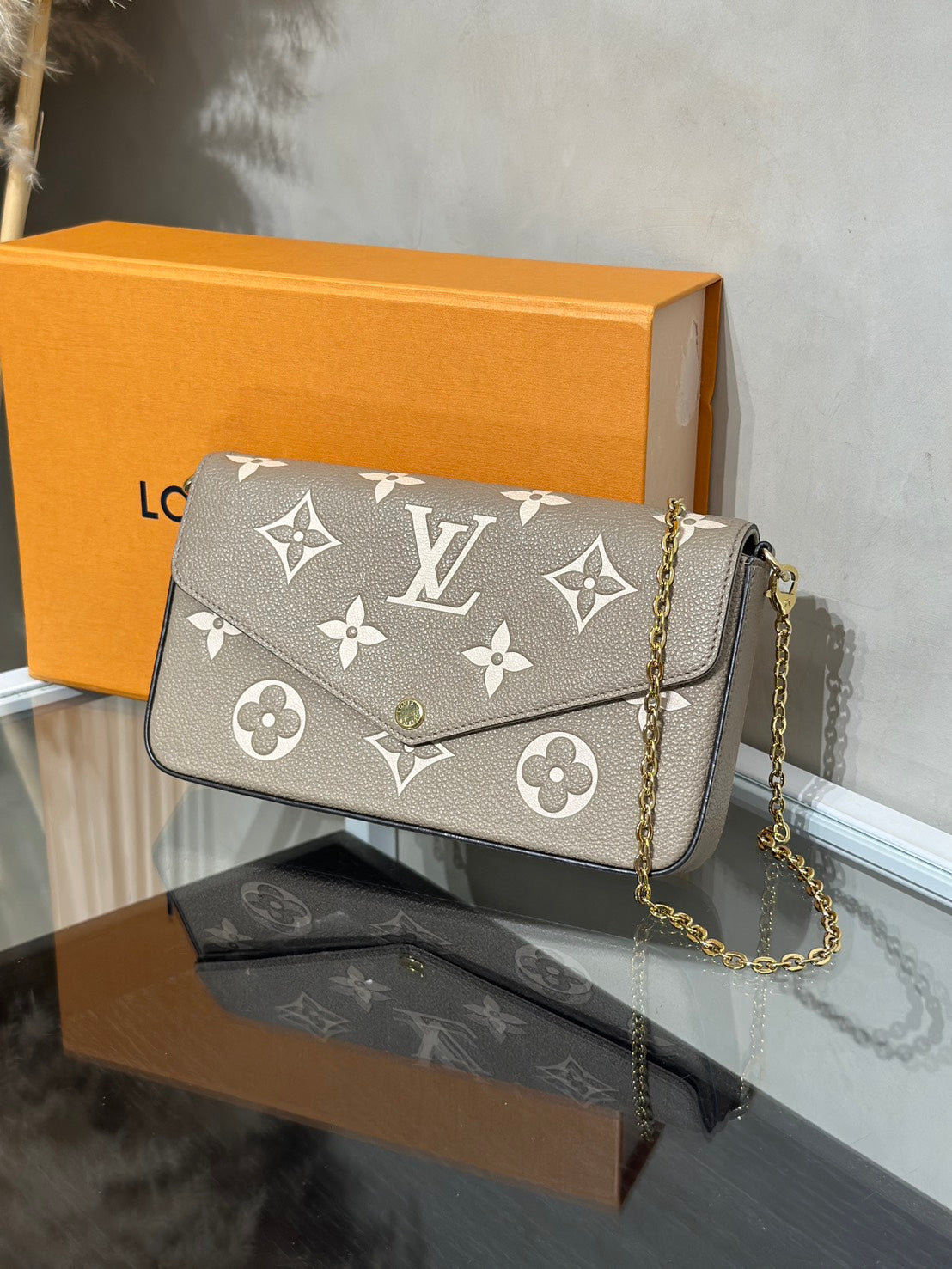 LOUIS VUITTON Felicie Pochette三合一信封包 - 斑鳩灰