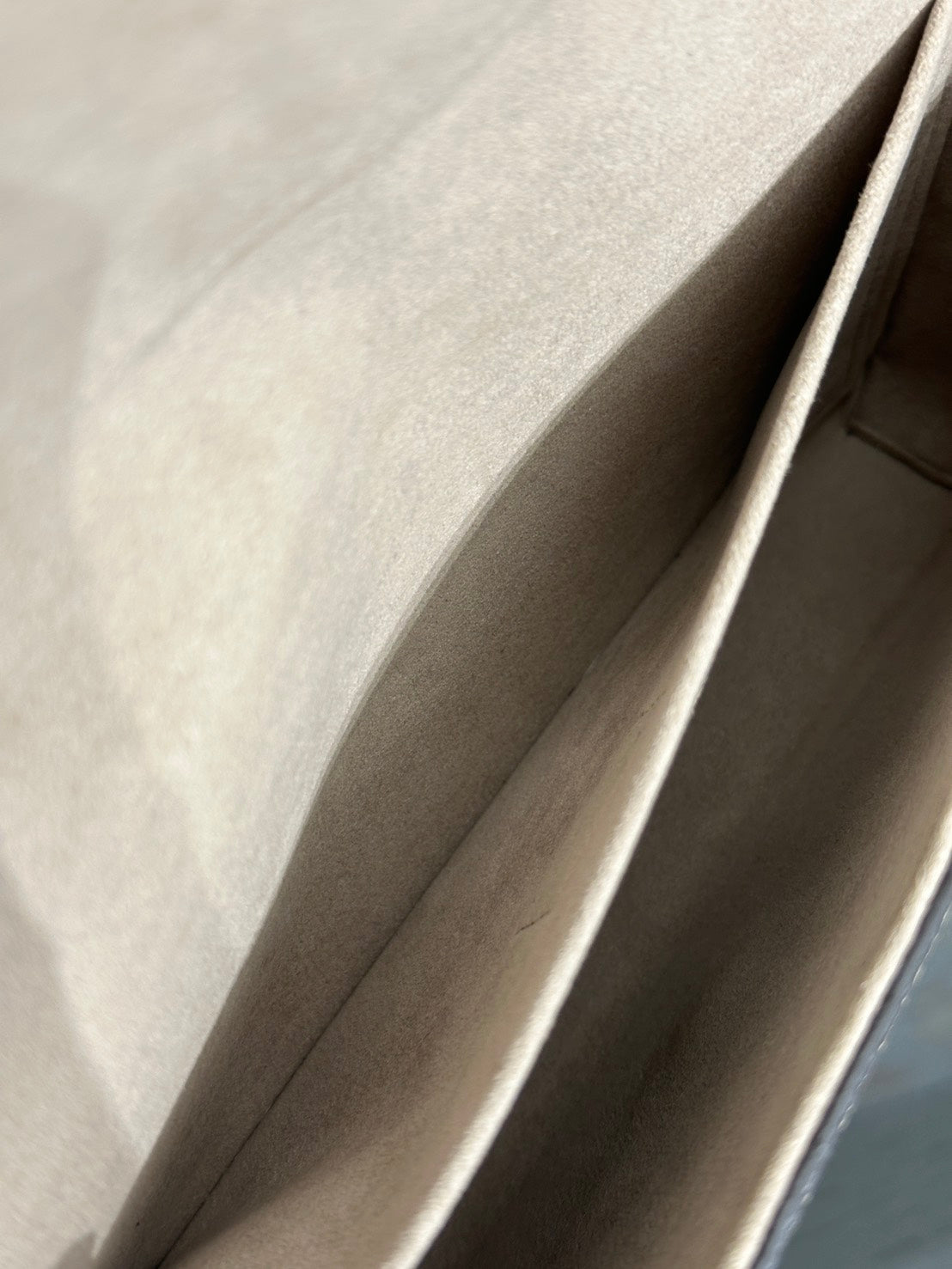 LOUIS VUITTON Felicie Pochette三合一信封包 - 斑鳩灰