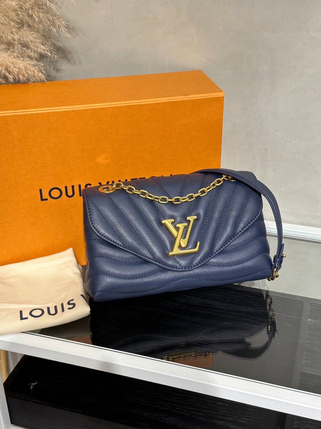 LOUIS VUITTON New Wave - 深藍金