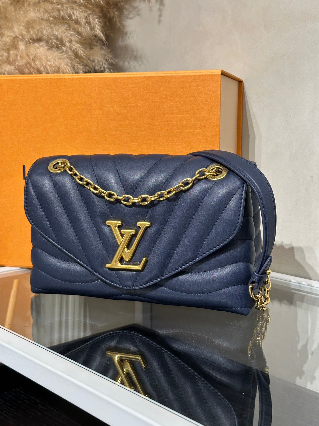 LOUIS VUITTON New Wave - 深藍金