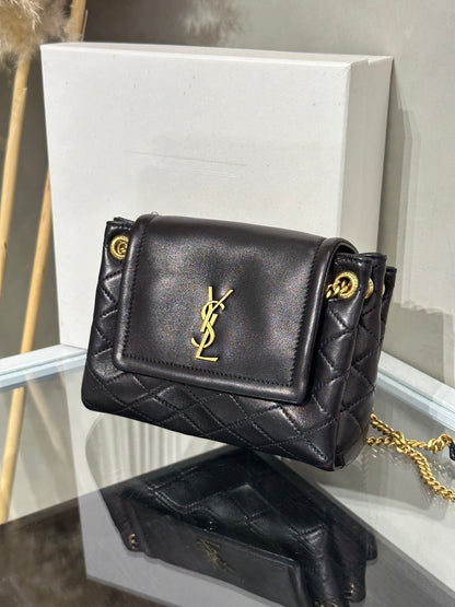 YSL Mini Nolita羊皮斜背包 - 黑金