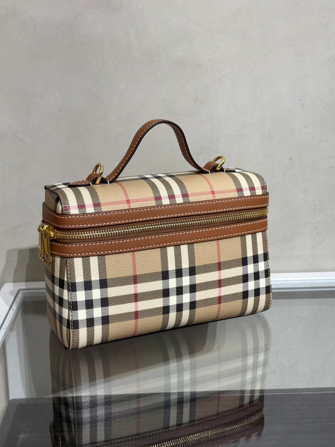 BURBERRY 經典格紋斜背化妝包 - 棕