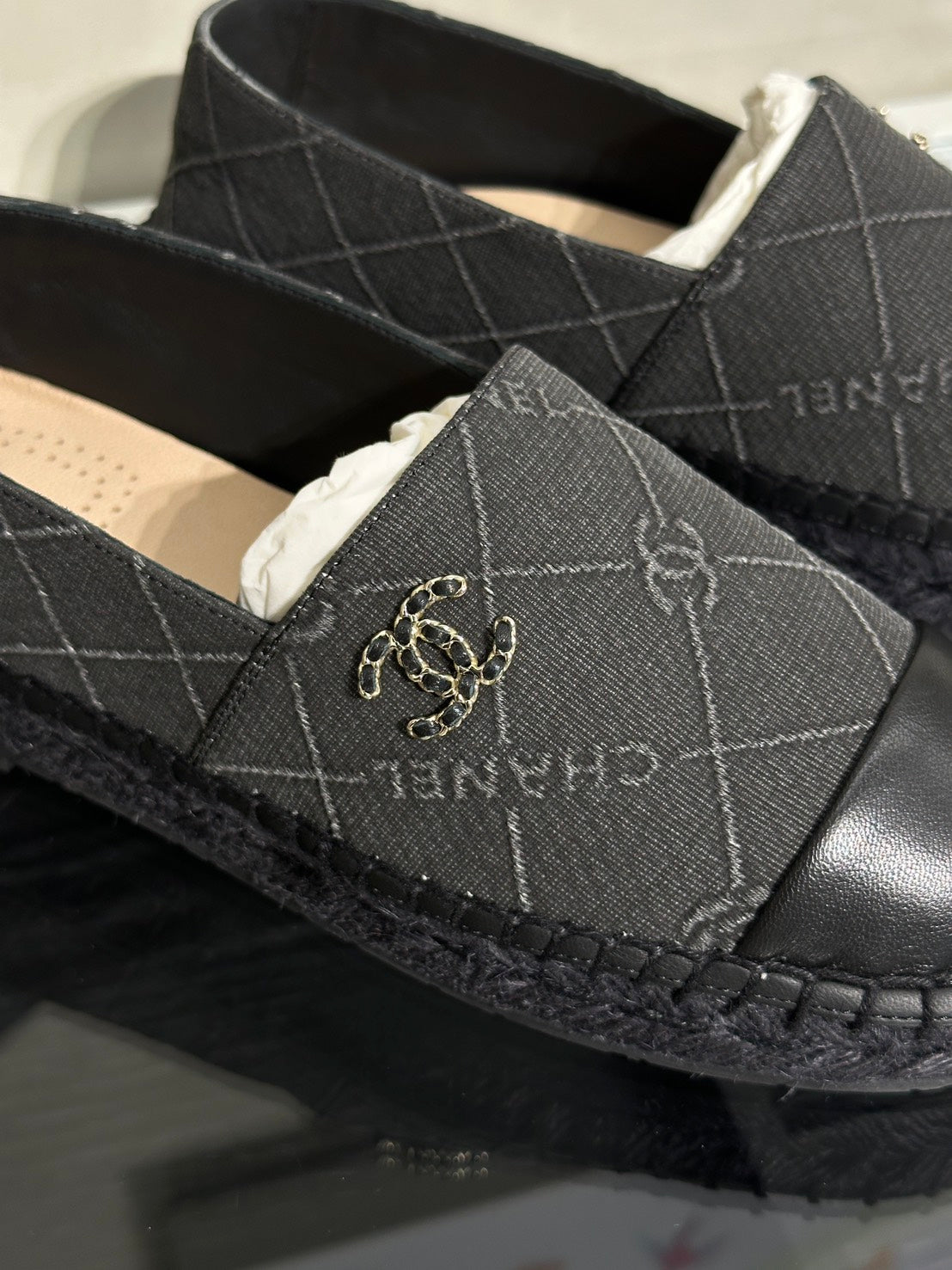 CHANEL 帆布草編漁夫鞋 - 黑  37