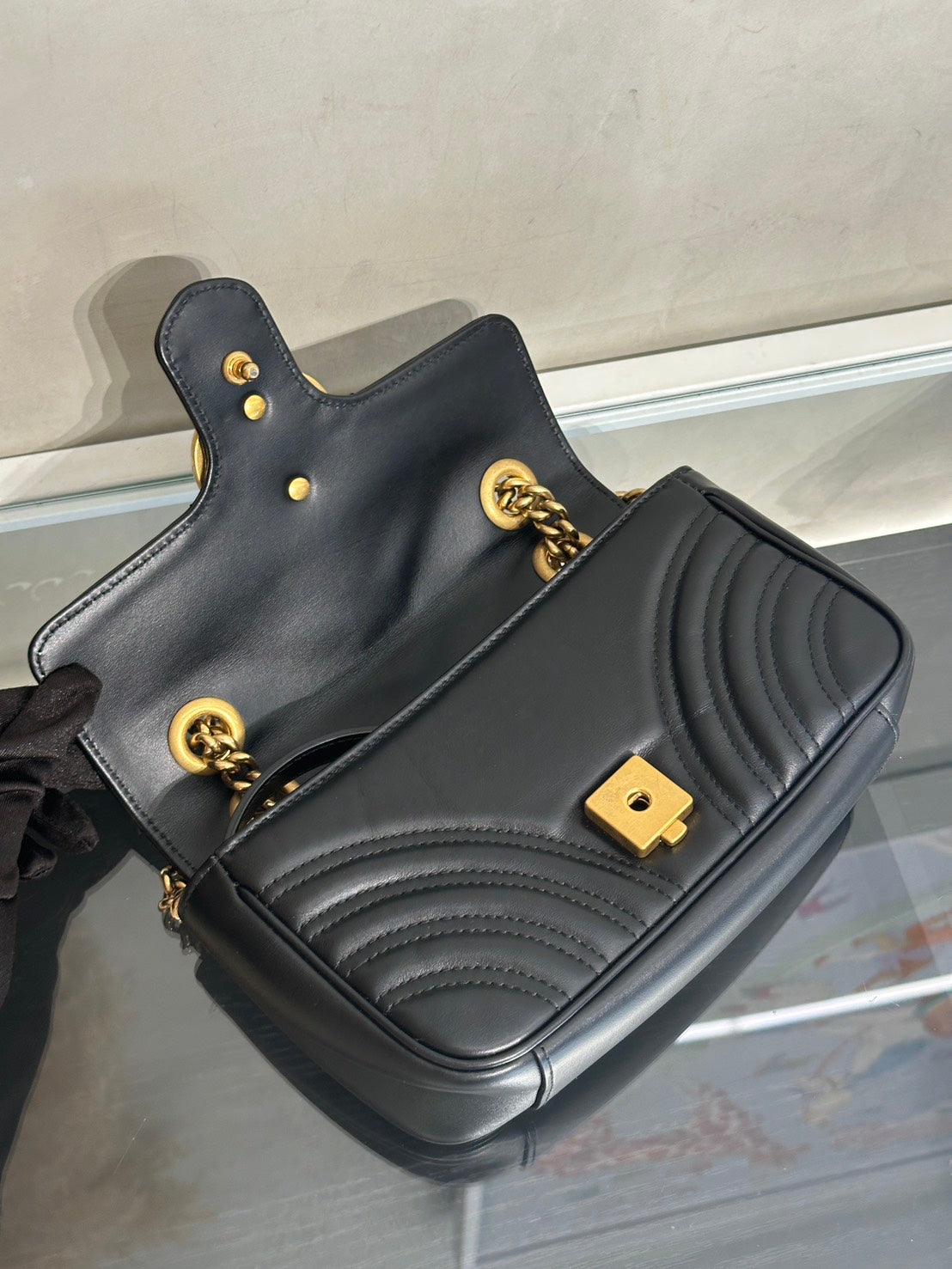 GUCCI Marmont Matelasse斜背包 - 22迷你黑金