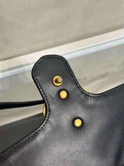 GUCCI Marmont Matelasse斜背包 - 22迷你黑金
