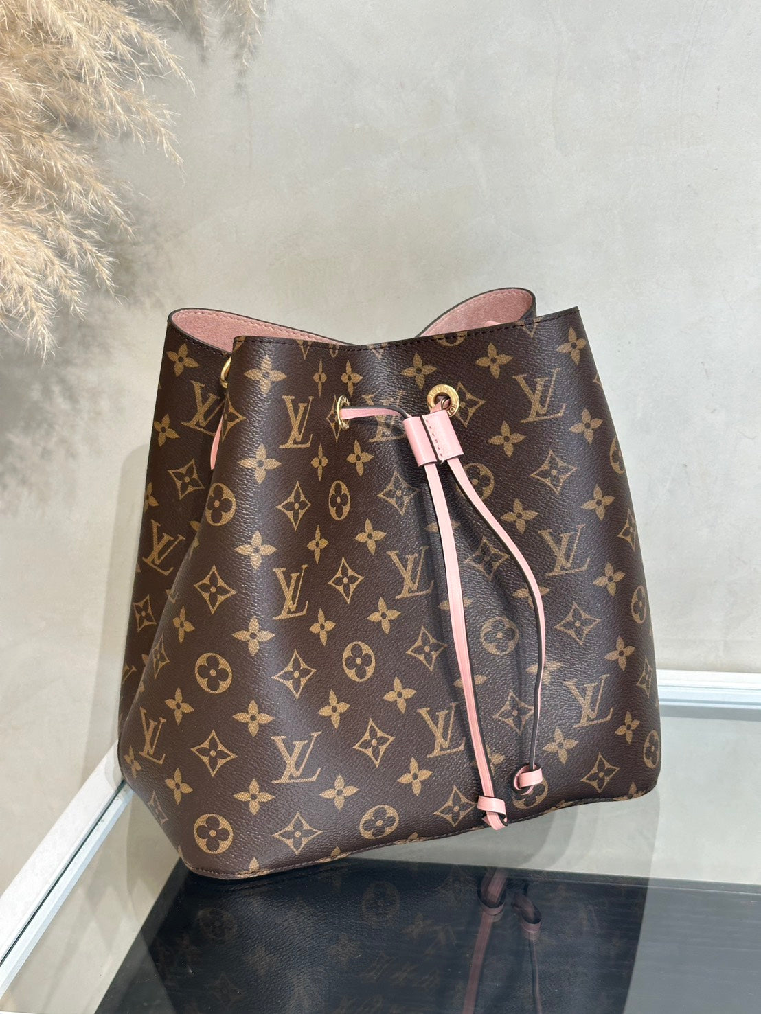 LOUIS VUITTON Neonoe水桶包 - MM粉