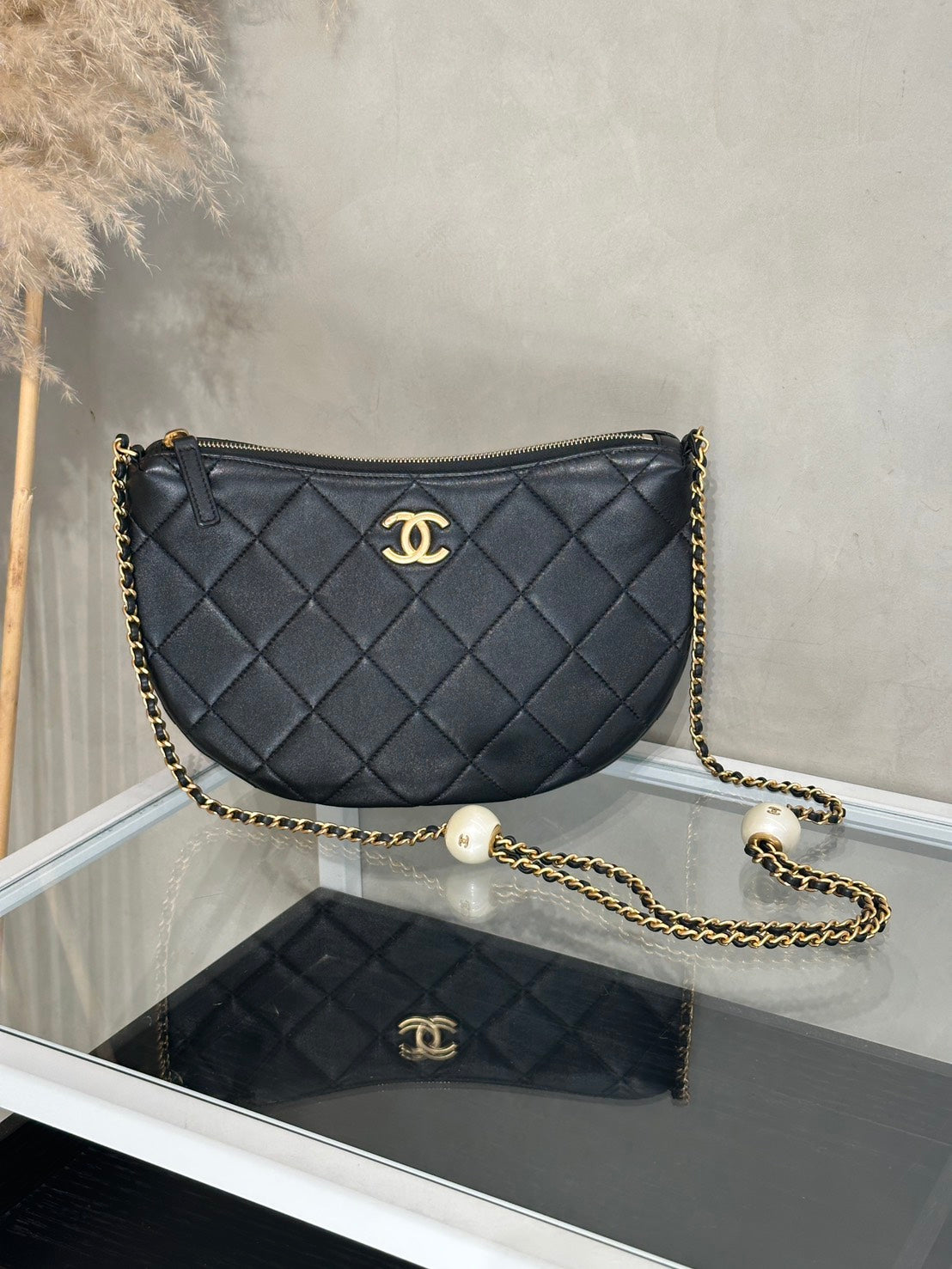 CHANEL 24S珍珠湯圓調節月亮包 - 大號黑金