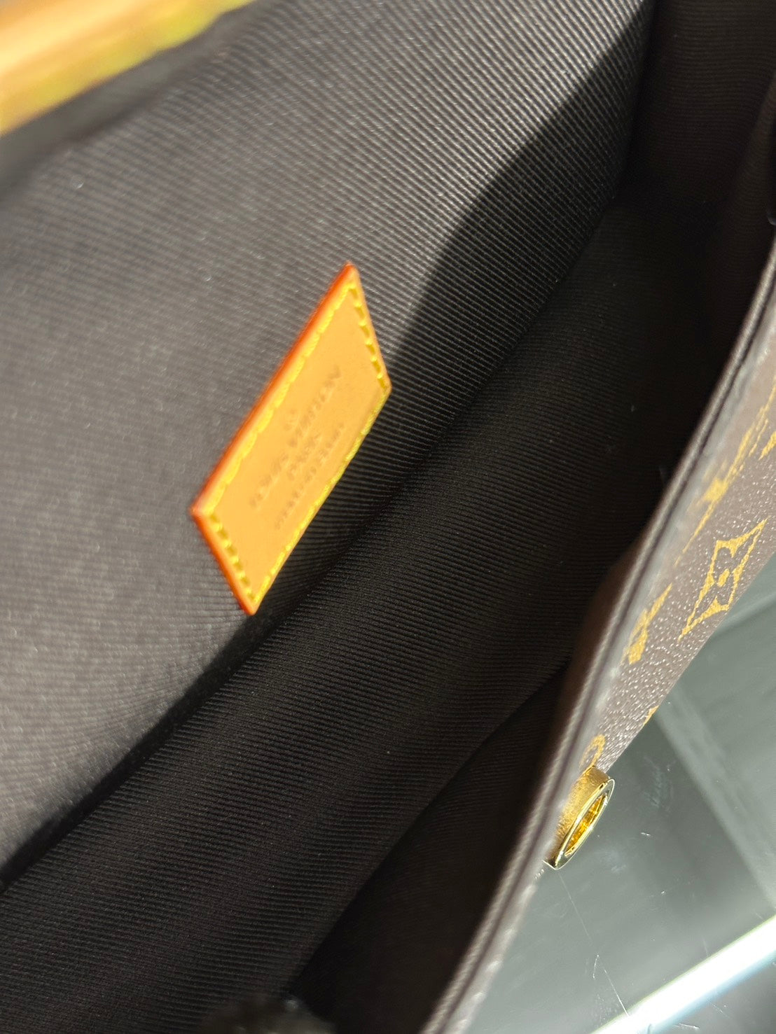LOUIS VUITTON Nano Diane法棍包