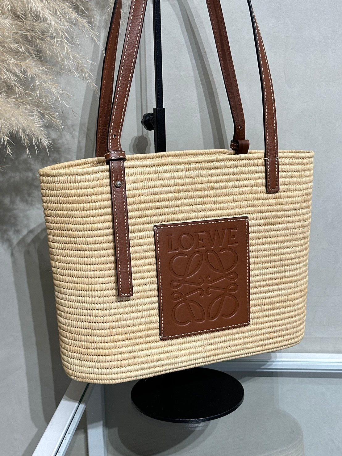 LOEWE Paula's Ibiza草編包 - 棕