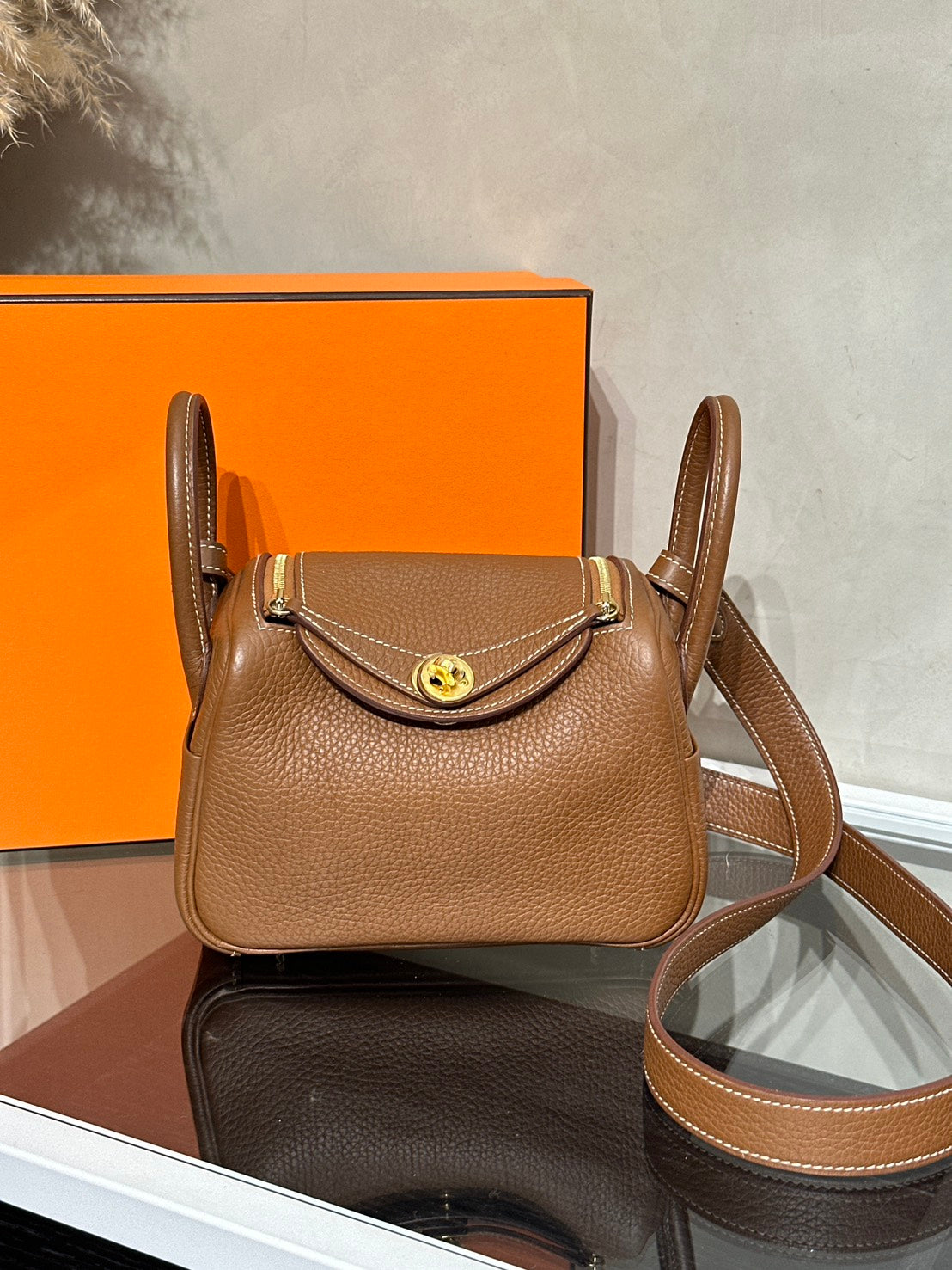 HERMES Mini Lindy - Gold 37 金棕金 B