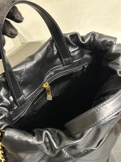 CHANEL 22 Backpack - 小號黑金