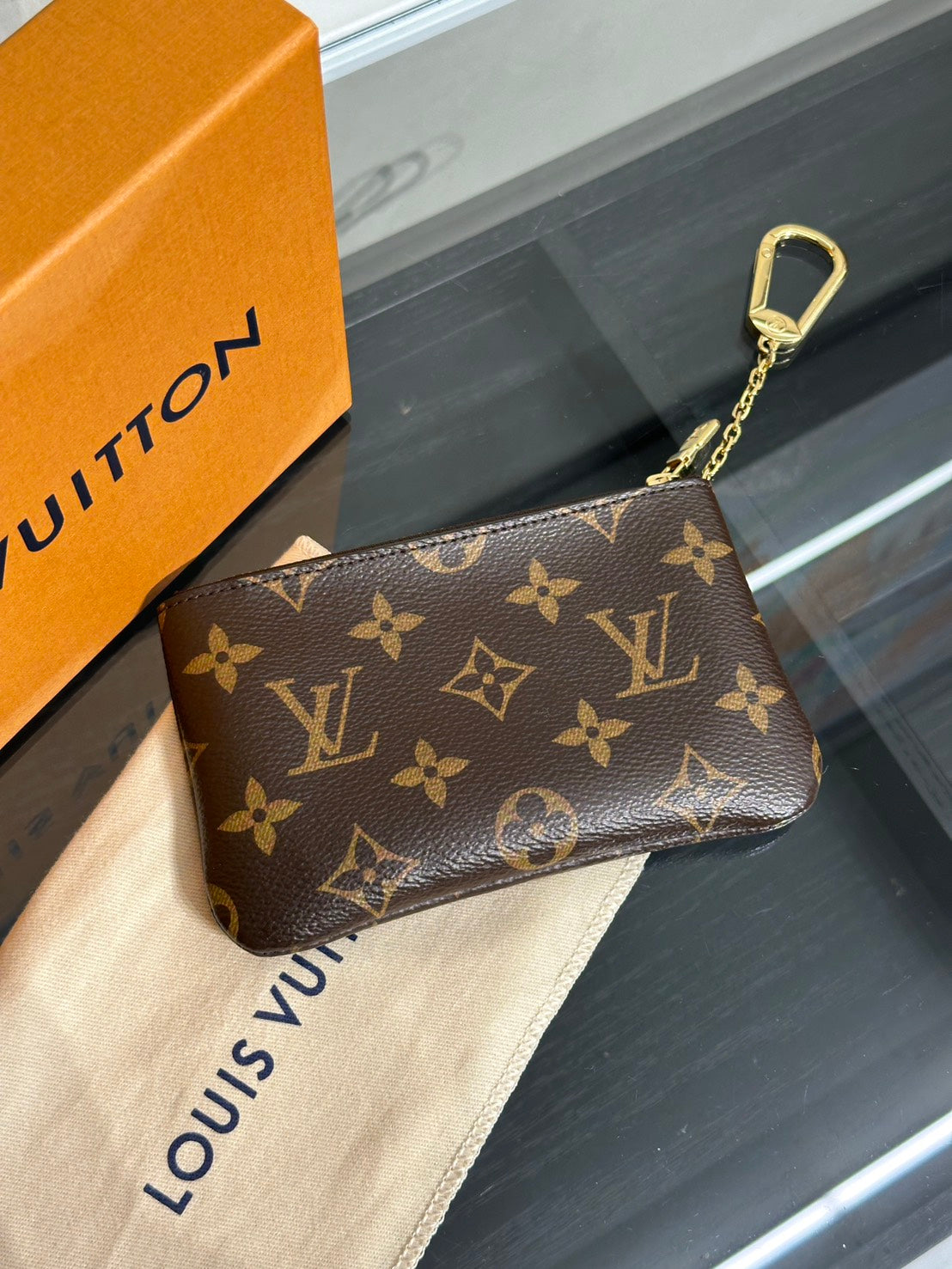 LOUIS VUITTON 鑰匙扣拉鍊零錢包