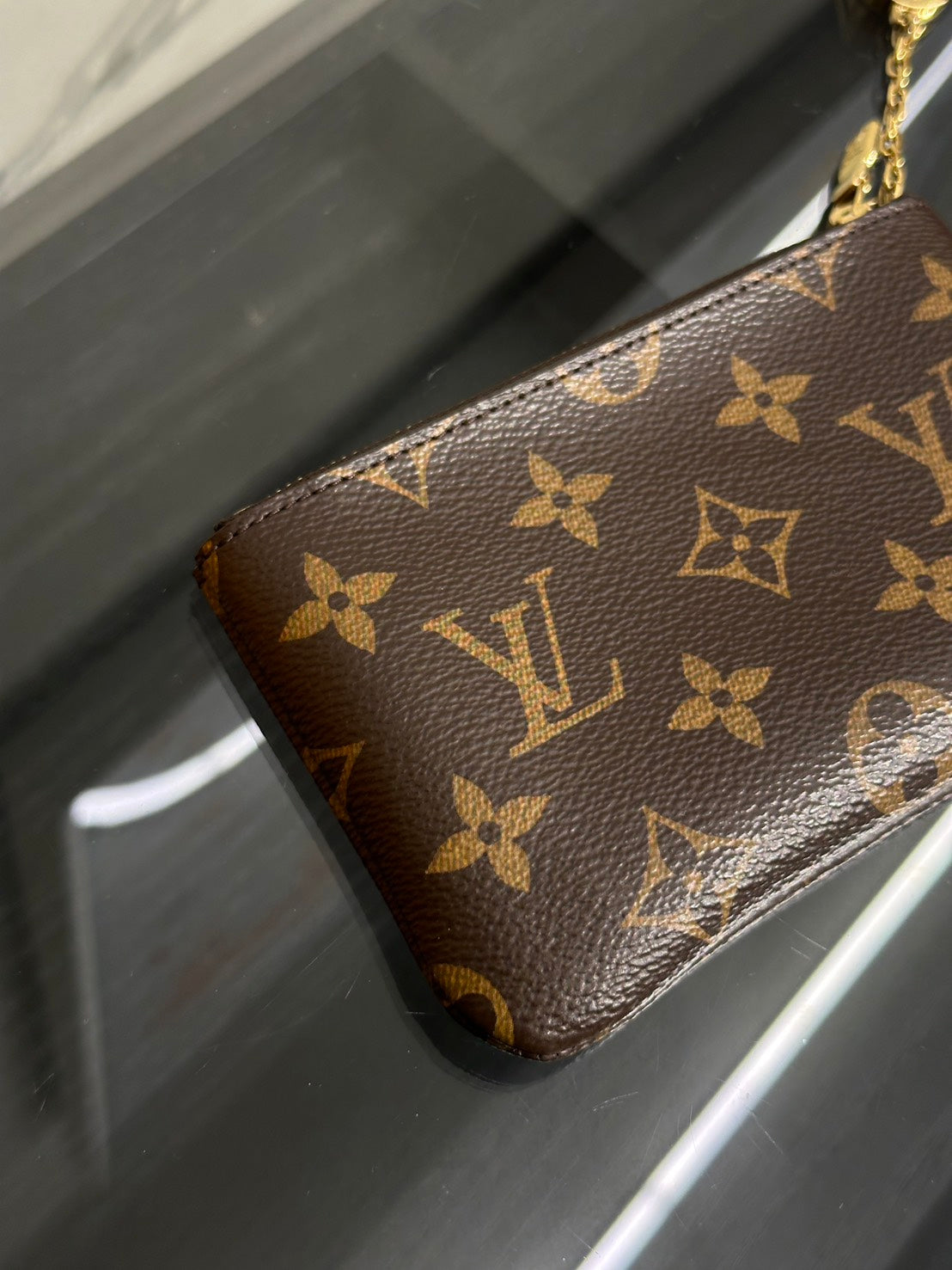 LOUIS VUITTON 鑰匙扣拉鍊零錢包