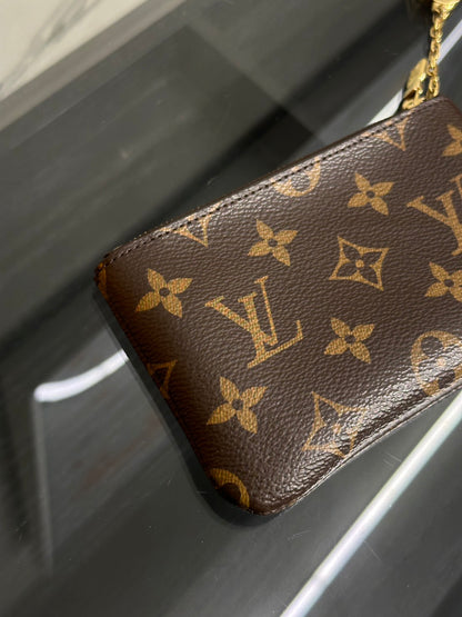 LOUIS VUITTON 鑰匙扣拉鍊零錢包