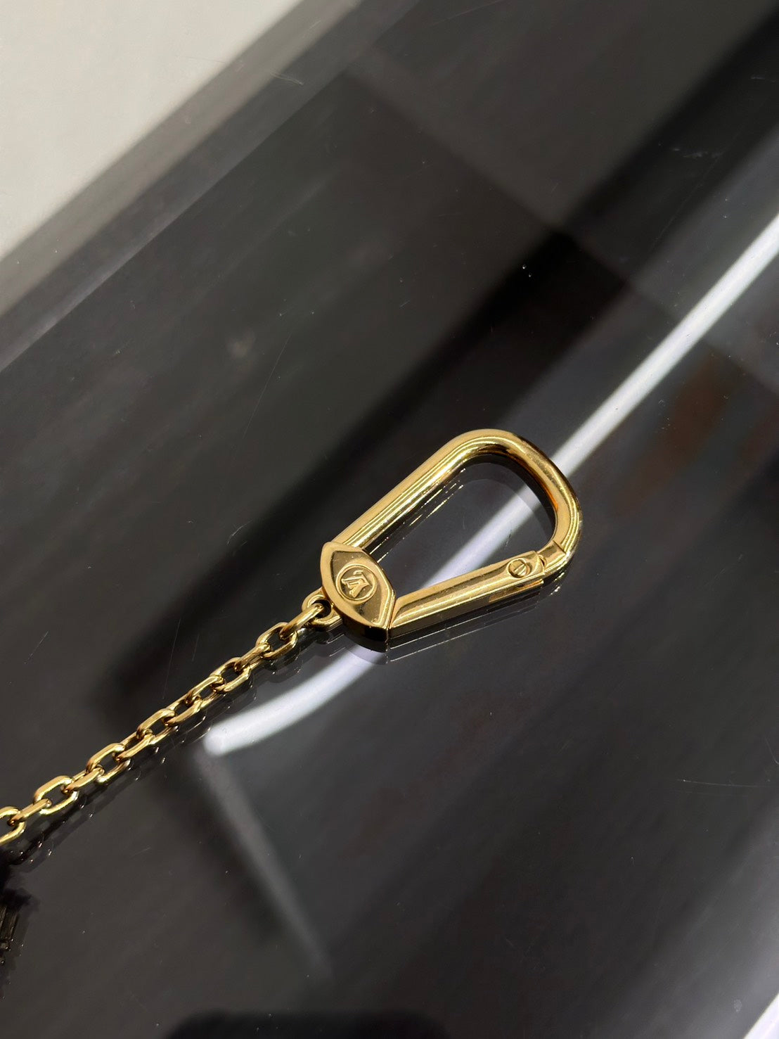 LOUIS VUITTON 鑰匙扣拉鍊零錢包