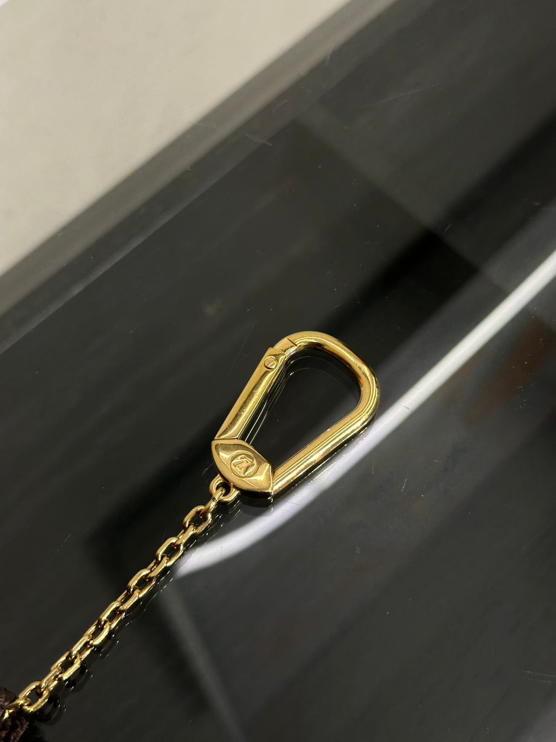 LOUIS VUITTON 鑰匙扣拉鍊零錢包