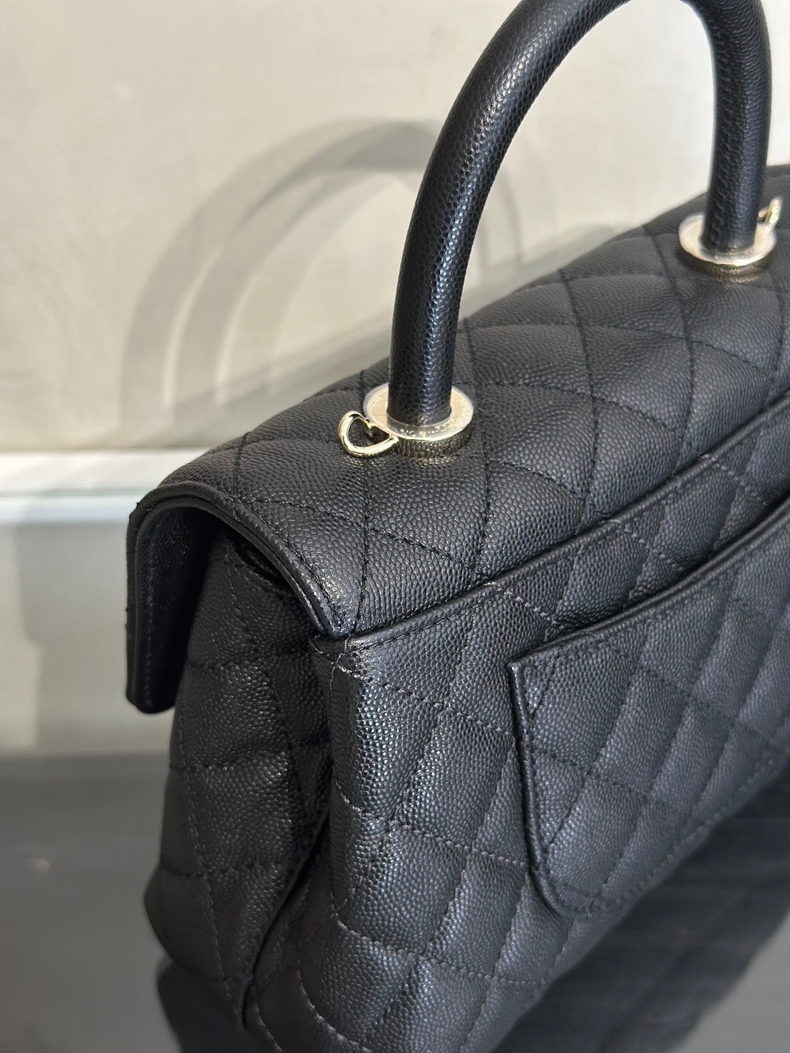 CHANEL Coco Handle - 小號黑金