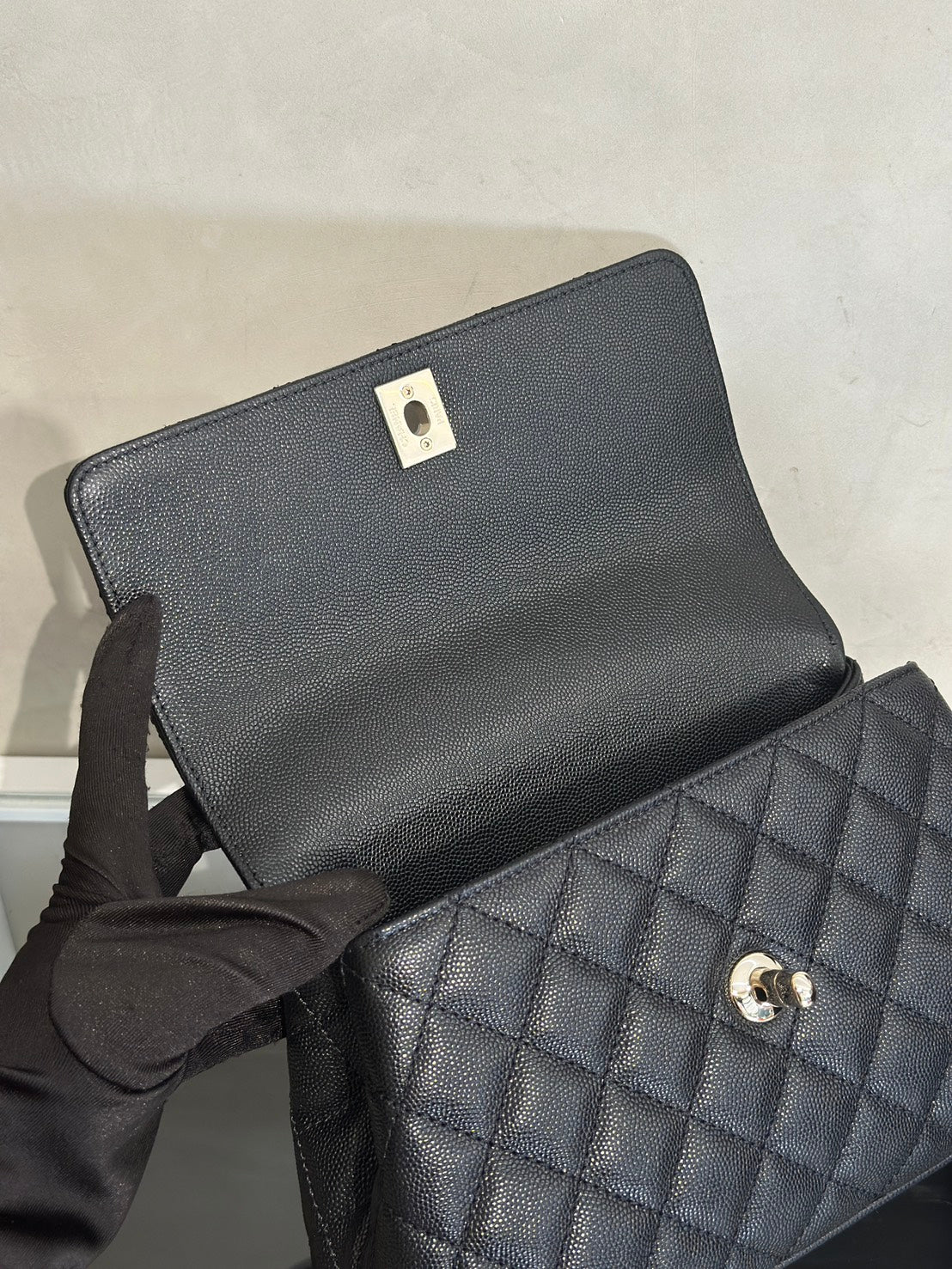 CHANEL Coco Handle - 小號黑金